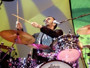 ����� ����� � ��� ������ All-Starr Band ��������� � The Venue ������ Horseshoe 24 ���� 2010 ���� � ��������, ���� �������.