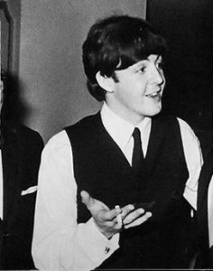 1963.06.19 � London Playhouse Theatre Easy Beat 01 