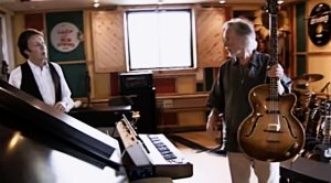 � ��� �������� � ����� � Hog Hill Mill Studios � 2008, �� Hofner President �������.
