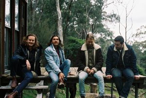 The Teskey Brothers � ������������� ������ , ����������� ��������������� ���� � ����-��� . ������ ���� �������� � 2008 ���� �������� ������ ����� (�����, ����-������) � ����� ����� (����-������).