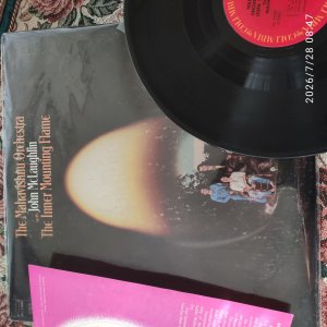 The Mahavishnu Orchestra and John McLaughlin  The Inner Mounting Flame  1971 U.S.original Columbia Records.