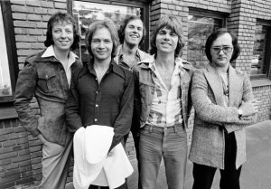 ���� ����, ���������, The Rubettes