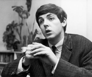 1963.09.09 � London. 28 Maitland Court