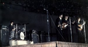 16 ������� 1966 ������� �����: John F Kennedy Stadium, �����������