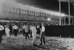 18 ������� 1966: ������� �����, Suffolk Downs Racetrack, ������