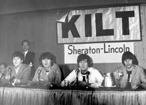The Beatles � �� ��������� �������������� � ��������� ������������ � ������������� ��������� �������� ����� ����, ��� ����� �������� ������� ������� ����������� ������� � ��������� �� ��������� ���� �� ���������� �������� �� ����� �� �������� ���� ����� � ��������, 1965.
