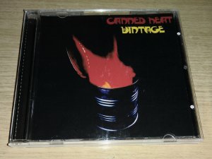 Vintage � ����� ��������� ������ ������, ���������� 6 ������ 1970 ���� ������� Janus Records �� �����, ������� ���� �������� ��� � 1966 ���� (���������� �������� ����������� ������ ����) �� ����, ��� ������ ����� �������� ��������� ����� ����������� �� ���������� � �������� � ��������. ����� �������� �� ������ �����, ����� ������ �������� ���� ������������. ��� ����� ������ �� ��������� ������� Canned Heat. ����� ���� ����������� ����������, ������ ������� �� �����, �� ������ ������� �� ������������ �������� ��������� ������ �����, ����� �������, ����� ������� � ����� �������. ������������ Vintage ��� ����� ��� ��������� ��� ������ ������� ����������-������������, � ���������� ������������ ���������.