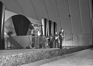 23 ������� 1964: ������� �����: Hollywood Bowl, ���-������� 