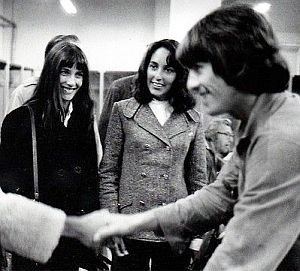 29 ������� 1966  Joan Baez, � ������, � ������� Mimi Farina, �� ��������