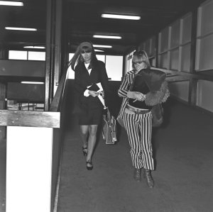 4 ������� 1965 ���� - ������ �������� � ����� ���������� �������� ���������� ��������, ����� �������� � ����� � ���� � �������, ��������������.