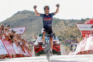 ������ ����� �� Soudal Quick-Step ������� �� 20-� ����� �������� �������, ����������� ����� ������� ����� �� ������� �������-����-����������. ����� ��� �� Movistar ������ ����� ������ ���� ����� ��� ������ ��� ������ ������ � � ����������� ��� ��������� ������ ��������� �� ������ � ������� ������������ � �������� ���������� 81-�� ������� ���������. ������� ������� �������� 186,6 ��������� � ����� ���������� ��������� 4 ���� 58 ����� � 1 �������.