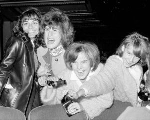 20 �������� 1964: The Beatles � �������� ������ �������� � ������ Paramount.