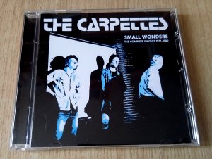 The Carpettes  � ���������� ����-��� � Mod Revival ������, ������������ � 1977 ���� � �����-��-������, ����-���-���. ���� � �������� ��� ����� ������������ �� ������ �Mod Revival� (����������� �����), ����������� ������� ���� ������ ����-�������, �� ���������� ����-��� � ���������� �����-���� � �������������� � ������������ �������� ������� �� �������� � ����� ���-��� �������� ����� 1970-� ����� ������ � ������ ��������, ��� The Chords � The Merton Parkas.