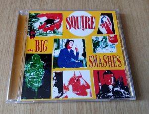 Squir�  � ������ �� ������ ������ (�������� ������), ����������  � ����� 1970-� �����. �������, ����������, ���������� � ������� ������� ����� ������ ������� ������ ������� (Anthony Meynell). Squire ����� ����� �� �������� ����� ����� ����������� ����� (mod revival) ����� 70-� � ������ 80-� ����� ������ � ������ ��������, ��� The Chords, Secret Affair � The Purple Hearts. ������ ����������� �� �������� ����������� �� ��������� � ����������� The Jam � 1978 ����, � ����� ������� � ��������� ���������� �������������� ������� Mods Mayday �79. ����� ����� ���������� ��������,  � �������� 1980-� ����� ������ ��������� � ����������, ��� �� ����� ������������ ������� ����������������� � ����� ����������� ���-���� � ��������������� ������-����������� (paisley pop).