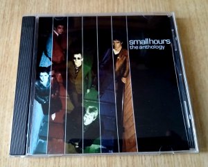 Small Hours � ������������ ��� �������� ����� ���������� ������ ����� Mod Revival, ������� ��������� � ������� � 1978 �� 1981 ���. A������� ��������� ����� �� ����� ������������� ����� ����� ������ ����� ���-����� - ����������� �� ���������, ������ ��������� ����������� ������� ����������������� �������� (������� EMI, Virgin � Phonogram) � ��������� ������ �������������. Small Hours ��������� ��������� � ��������� ���������� ������, ����� ��� The Marquee, Dingwalls, The Venue � The Music Machine, a �� ����������� �� ����������� �������� � ����� Bridge House, ��� ��� ������������� � ������ ��������������, ��� Secret Affair � Squire, ����� � ��������� ���������� ������� Mods Mayday '79.��������� ������� ����������� � ����� � ����-���-�����, ��� ������� �������� �� �� ���� ������ ����� ��������, ���������� � ����� ������������ ����-��������.