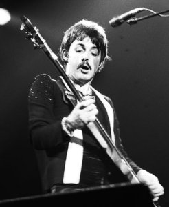 27 �������� 1976