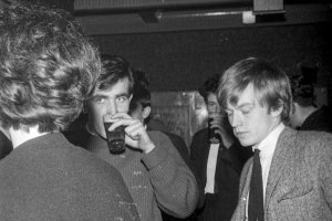 1963 �������� 1963 ���� - �Rolling Stones� ��������� ������� � �������� �Teen Beat Night '63� (����-���� ��� ����������-63�) � �Floral Hall� (������, ��������). 