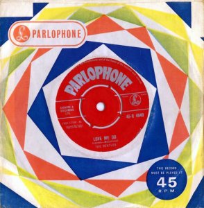 �������� ����� The Beatles ��� ������� 5 ������� 1962 ����. 'Love Me Do' ����� 17-� ����� � ������, ��� ����� ������� ����������� ��� ������� ������ ������.