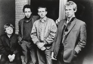 The Sound, Joy Division, The Comsat Angels � � �������� ��� � ������, � ����� �������� The Chameleons, Bauhaus, Play Dead, Modern English, Crispy Ambulance, The Mission UK, A Certain Ratio, Section 25, The Teardrop Explodes � Asylum Party. � ���������� � ���������������� ����-����� �������� ���������� � ��� ���������� ������������ ����-����: Sad Lovers & Giants, Lowlife � And Also the Trees.