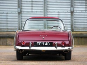 10 ������� 1964  ����� ����� ������� �� ����� ��������� Facel-Vega �� ������� � �������