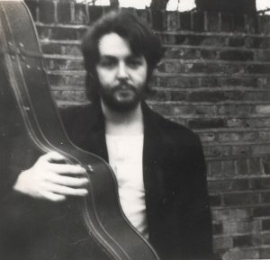 1969.01.26 - London. Cavendish Avenue