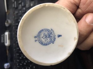 � ��� � ������