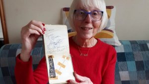  �� �������  ����������  ��������� ���������� �����. �������� ���� &mdash; 79-������ �������� ����. ��� �������� ������� ���� ���������� ������ ����� �������� � ��������� � 1963 ����.  � ����� ���������� ����� ���� �������� ������ ������� � ���������� The Rolling Stones, � ��� ����� ������� ������, � ����� ������ ������ �������������.  ����� ��������� 2 ������� � ������������. ��� ������� � ����� �� &pound;3 ���. �� &pound;4 ���.