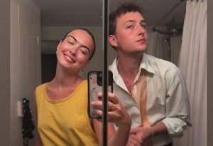  ������ �������, ���� ���� ���������, ����������� � ������� ������� �����, ������� ���� ������ �� The Clash,  ��������  The Daily Mail. ���� ��������� ���������� ���� � ��������.  ������� � ����� ����� � ���-�����. �� ������ ���������, ��� ������������� ����� ����� ������.  ������ &mdash; ��� ���� ��������� � �� ������� ���� �������� ��������, � ������� ����� ���� ��� �����. ����� ����, � ����� � �������� ������� � ���� ������� ��� ���.