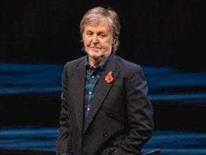  ��� ���������  �������������  � ������� Letterboxd � ������ ������ ������� ������.  ��� ����� &laquo;��� ������� �� ����� �����&raquo; (1956), &laquo;� �����&raquo; (1954), &laquo;�����&raquo; (2017) � &laquo;��������� �����&raquo; (1978).  &laquo;��� ������� �� ����� �����&raquo;, � ������ ����� ��� ������� � ����� �������� �� ����� � �����&raquo;, &mdash; ������ ��� ���.  ����� &laquo;� �����&raquo; � �������� ������ �������� ������ ��������������. ��� �������� ����� &laquo;�����&raquo;, �� �� ������ ���������, �������� ������� ��� �������� ������������ ������. ������ ��� ��� ��������� � � &laquo;��������� ������&raquo; ������� ��������.