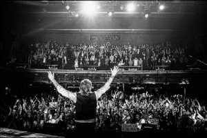  ��� ���������  ��� ��� ��������  � ���������� ���-������������ ������ Fonda, ������� ������� ����� 1200 ��������. �����������, ������������ 27 � 28 �����, ����� ��� ������� ��� ����� ���������� ������������������ ����� ���� Got Back.  ��� ������ �������� ������ �� ����� ����� �������� �����. ���-���� ����������� ����� ����������� ������ ��������� ���� Got Back 2025 ����: �� 33 ������, ������������� �� ���������� ���, ��� �������� ��������� ���� �������� 21 ����������.  � ���� ����������� ��������� ����� ������� � ��������, ���������� ��� ��������� �� �������, ������ �� ����� &laquo;��������������&raquo;. ��� ��� ����� ��������������� �����������, ������� ������������� �� ��� �������� � 146-� ���.  ���� �������� ����������� ��������� �������� ����� ����� &laquo;Days We Left Behind&raquo; � ��������� ������� &laquo;The Boys of Dungeon Lane&raquo;, ����� �� ����� � ��������� &mdash; �������� ���������, ��� ������ ��� ������������ ��. ������ ����� �� �������� ��� ����������, ��������������� � ������� ����: &laquo;Every Night&raquo; � &laquo;Flaming Pie&raquo;.  �������� ������ ��� ������� ������� �� ������������� ��������� &mdash; �������� ������������ ��������� ����������� � ������������ �� �����. ��������������� �������� ���������� ��� ������������� �������������� �������� ���������. ������������ ����� ������� ����� �������� ���������� �� ����� &laquo;Let It Be&raquo; � &laquo;Hey Jude&raquo;, � ��������� ����������� ���������� &laquo;Golden Slumbers&raquo;, &laquo;Carry That Weight&raquo; � &laquo;The End&raquo;.  ����� ������� �������� ���������  �������  � ��������: &laquo;�� ������, �� �������, �� ������! �������, ���-��������, �� ��� ����������� ������!&raquo;  ��������� ���� ���������� �������� ��������� ����� ������ ������������, ������ ����� ����� �����.  �����  ��������������  ������ �����, ����� ����� � ������ ���������, ������ �������, ������� ���������, �������� �������, ������ ������, ������ �����, ���, �������� ���� � �������� �������� ��������, ����� �����, ��� ���������, ������ �������, ������� �������, ���� ����������, ���� ����, ���� ������, ���� ������, ������ ��������, ����� �����, ������ ������, �������� �������.  �� ������ �������� ����� �������� ��� � �������� ������ ������, ������� �������� �������������� ����� &laquo;Man On The Run&raquo; � ����� ��������� ����� ������� �����.   ������ ������� 