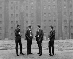  ����� The Beatles Story  ��������  �� �������-���� �� ����� ������� ����� ����-����� �������� ������� ����-�����. ����� ������������ ����� � ������ ���� ������ ���������, ������� ��� ��������� � 2028 ����.  ����� �������� ������������� ����� ������ ������ ���������� ����������� Apple Corps � ������ (������ �������� ������� � ����� 2027-�� ���� � �������).  ���������� �������� ����������� �� ���� �������� ������� �����. ����� ������������ ���� ����� Cavern Club, ����-����, ������� Shea � �����-���. ��� ��������� �� ��� ���������� ��������� � �������� �� ������� ���� ������� � �����, ������� ������ � ������ 2028 ����. ����� ��������� ������ ����� ��������.  ����� ����, � �������� �����, ������ �� ������ ������ ���������, ������� ��������� �������� � ����� &laquo;Yellow Submarine&raquo; � ��������� ������. �� ����� ����� �������� �������� ��� ������ � ������.  ����� ������� �� ������� ���������� ������ ������� ����� ���� Apple Corps, ������� ����� ������������ ���������� ������������� �������� � ������� ���������� �������. ����� ����� �������, ��� ��� ����� ����� ��� �������� �� ����.  &laquo;���� �� ��� �������, ��� ��� �����, ����� �� ������ ��������, �� �� �� �� ��� �� ��������&raquo;, &mdash; ������� ��� ���������.